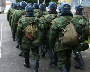 З російських робітників збирають гроші на війну проти України