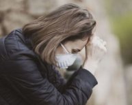 Прихована депресія: вісім ознак того, що людина благає про допомогу