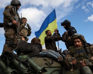 Три министра обороны выступили против давления на Украину