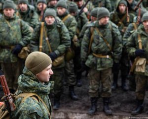 Скуповують випивку й закуску ‒ до Мелітополя привезли нову партію російських &quot;мобіків&quot;