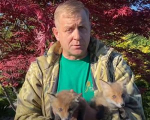 Директор Крымского зоопарка, укравший енота в Херсоне, пообещал его вернуть