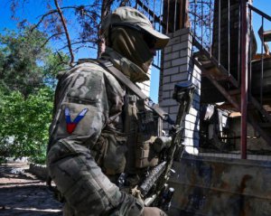 Росіяни готуються до битви за Маріуполь – подробиці від Кириленка