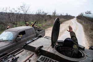 Рада продлила военное положение