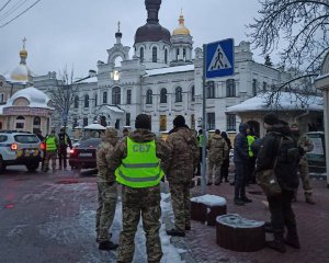 СБУ проводит обыски в Киево-Печерской лавре – журналист