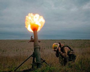 З неба, мінометів та артилерії. Ворог вдарив по 35 населених пунктах України