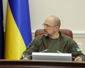 Прем&#039;єр: у кожній області до 400 тис. споживачів без світла