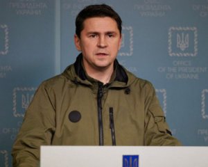 Лавров завів пісню про владу &quot;неонацистів&quot; в Україні: Подоляк відреагував