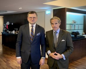 Кулеба переговорив щодо Запорізької АЕС з Гроссі в Бухаресті
