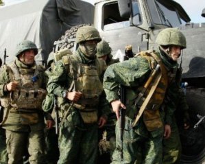 Россияне массово бегут с позиций в Луганской области: дезертиров отлавливают