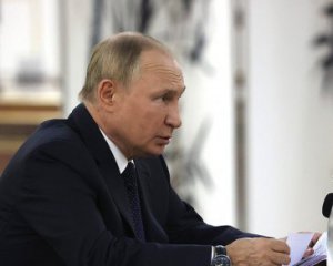 Здивований Путін може звузити свою мету в Україні – розвідка США