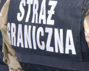 Двоє українців займались шахрайством у Польщі ‒ переправляли нелегалів через кордон