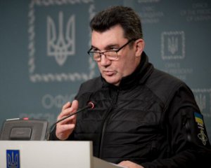 Данілов різко відреагував на заяву Меркель про переговори з Путіним