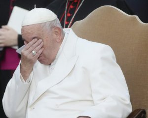 Папа Франциск заплакав під час промови про Україну