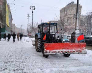 У Києві очікують посилення снігопаду ‒ в КМДА звернулись до водіїв