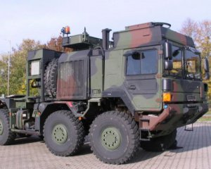 Германия впервые передаст Украине специализированные грузовики