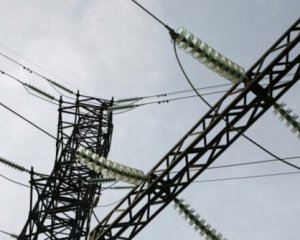 Попадание в объекты генерации: министр объяснил, почему не подается электричество