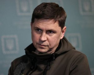 &quot;Взятие Киева, высадка на Марсе&quot; ‒ Подоляк рассказал о &quot;понтах&quot; Москвы