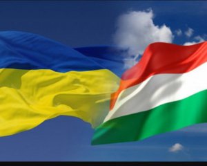 На двох стільцях: Угорщина виступила за прискорену інтеграцію України в ЄС і за дружбу з РФ