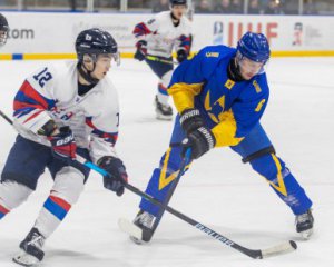Збірна України U-20 розтрощила Корею на чемпіонаті світу з хокею