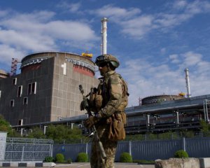 Президент розповів, скільки російських терористів топчуться по Запорізькій АЕС
