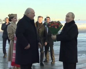 Українська розвідка сказала, чому Путін літав до Лукашенка