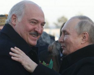 Цілуватися з Лукашенком Путін відправив двійника ‒ колишній розвідник