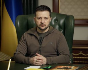 Зеленський: тримаємо позиції, потрохи просуваємося