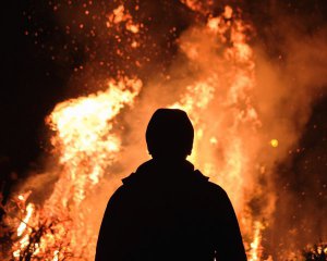 "Згоріло нах*й все" – у Росії спалахнув табір з "мобіками"