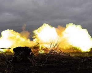 Украинская артиллерия и авиация мощно &quot;всыпали&quot; по оккупантах. Битых россиян свозят в Бердянск