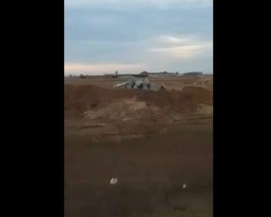 Оккупанты роют окопы вокруг аэродрома &quot;Бельбек&quot;: видео