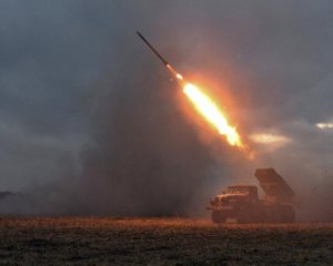 Росіяни атакують на двох напрямках і накривають вогнем міста і села України