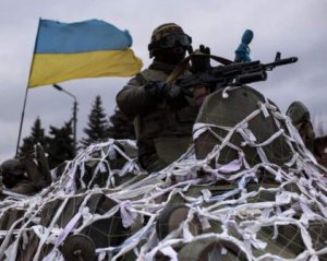 Ворог тисне на трьох напрямках та обстрілює Україну: Генштаб розповів подробиці