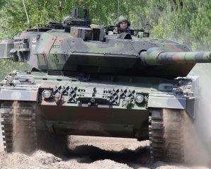 СМИ узнали, сколько танков Leopard 2 может передать Германия Украине