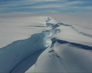 Завбільшки з Лондон: в Антарктиді відколовся гігантський айсберг