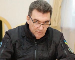 &quot;Хай звикають чути рідну мову&quot; – Данілов пояснив появу Зеленського на каналах РФ