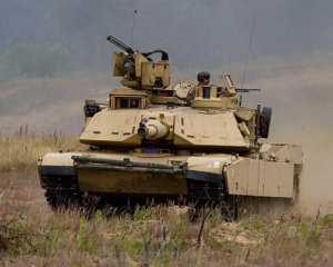 Без суперброни, но с новым оборудованием: какие M1 Abrams США передадут Украине