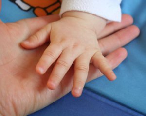 Грошова допомога при народженні дитини: куди звернутися