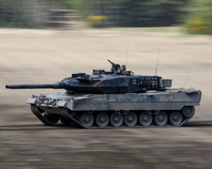Стало відомо, коли танки Leopard 2 прибудуть в Україну