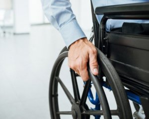 Як оформити довідку про інвалідність за кордоном: пояснення Мінреінтеграції