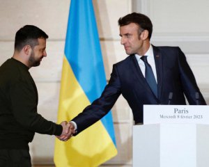 Макрон заверил, что Франция поможет Украине в построении справедливого мира