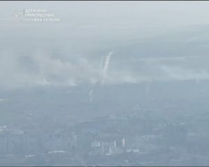 Прикордонники &quot;приземлили&quot; Су-25 окупантів під Бахмутом: відео