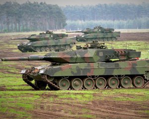 Польша назвала сроки прибытия первых танков Leopard 2 в Украину