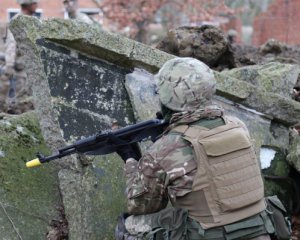 Активно працюють снайпери – Гайдай розповів останні новини з Луганського фронту