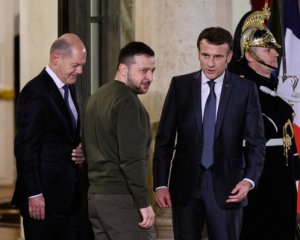 Макрон и Шольц убеждали Зеленского в необходимости мирных переговоров – СМИ