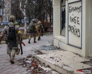 У Зеленского сказали, выходят ли ВСУ из Бахмута