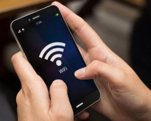Почему перед сном выключать Wi-Fi и мобильный интернет на смартфоне полезно: объясняем
