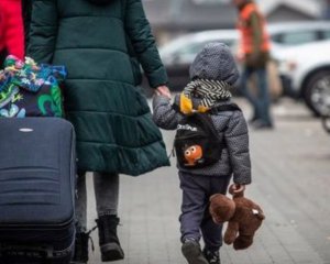 У Польщі перевірять соцвиплати українцям: кому скасують