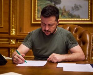 Зеленский уволил трех председателей облгосадминистраций
