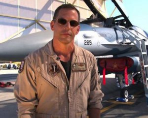 "Можете на мене розраховувати": один з найкращих пілотів США заявив про готовність воювати за Україну