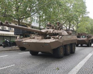 Україна отримала перші французькі танки AMX-10 RC